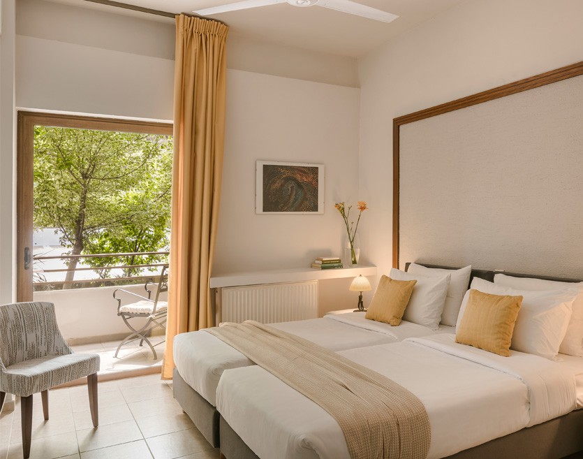 ΔΙΠΛΟ ΔΩΜΑΤΙΟ DELUXE